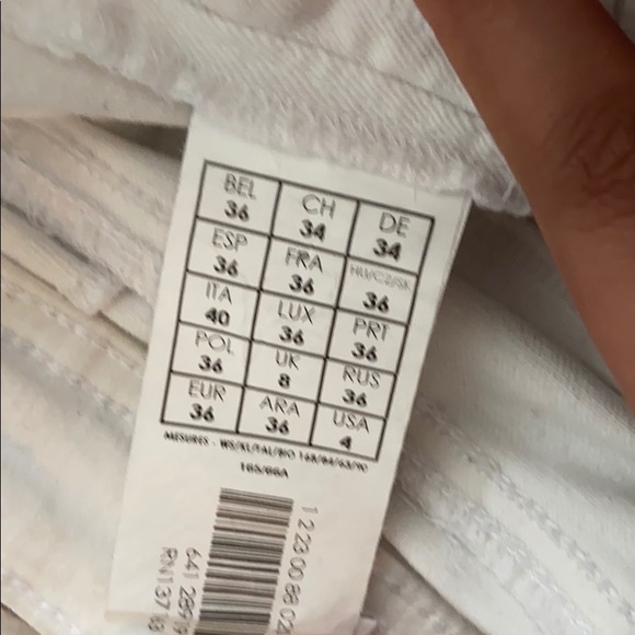 White denim shorts - Picture 3 of 3